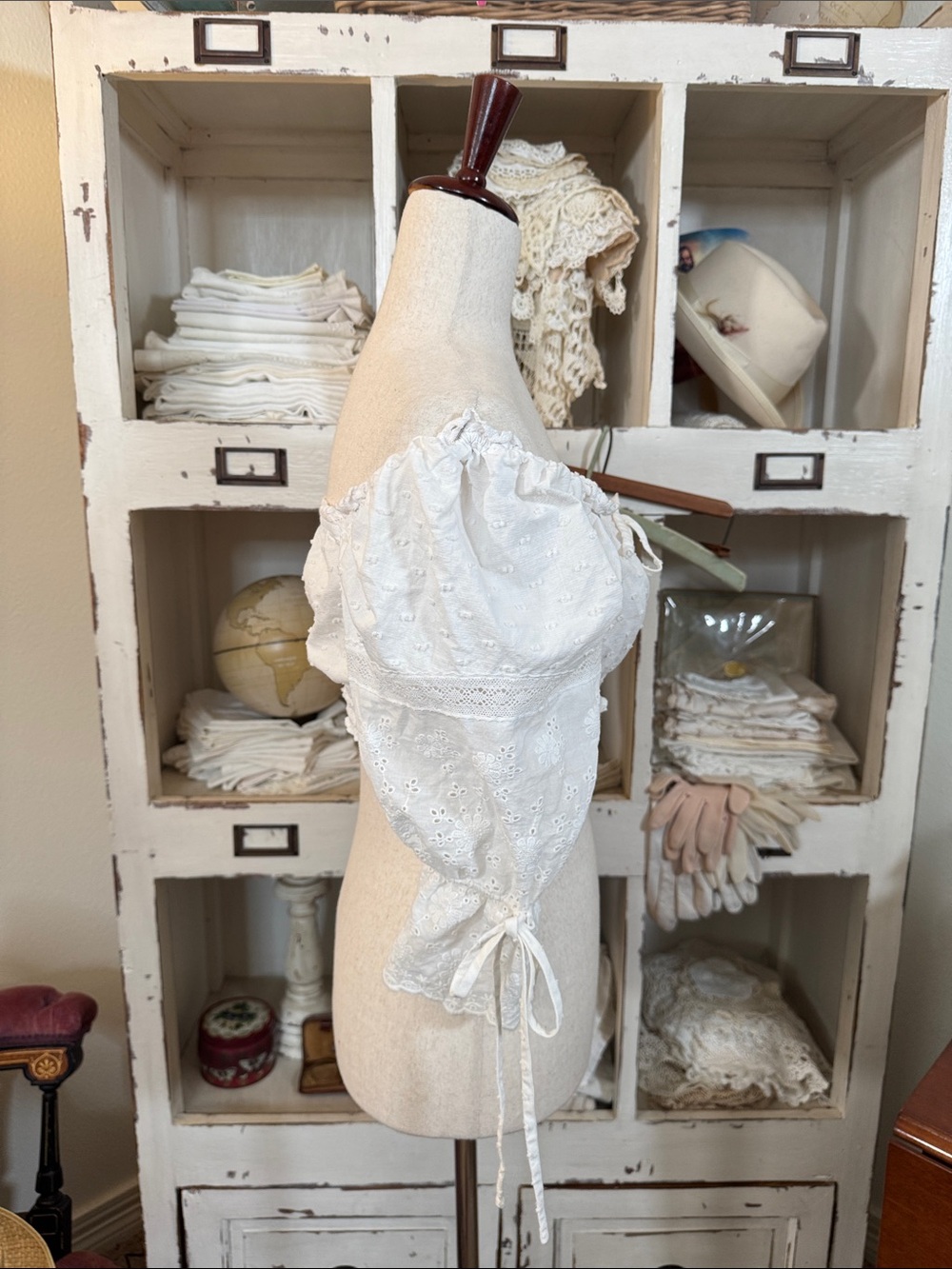 Lacemade Collection White Off-Shoulder Cropped Peasant Blouse - Picture 4 of 7
